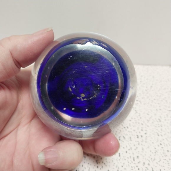 Paper Weight - Picture 3 of 3